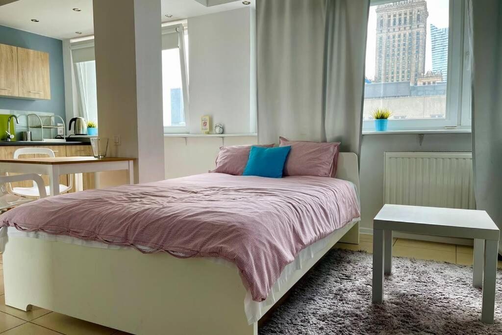 Gold 3 Metro X2 Wifi 300 Mbs 60'Tv Netflix Hbo Appletv+ Apartment Warsaw Ngoại thất bức ảnh