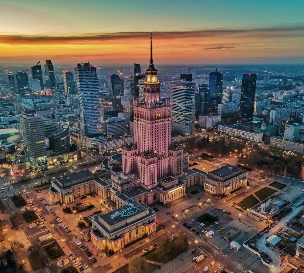 Gold 3 Metro X2 Wifi 300 Mbs 60'Tv Netflix Hbo Appletv+ Apartment Warsaw Ngoại thất bức ảnh