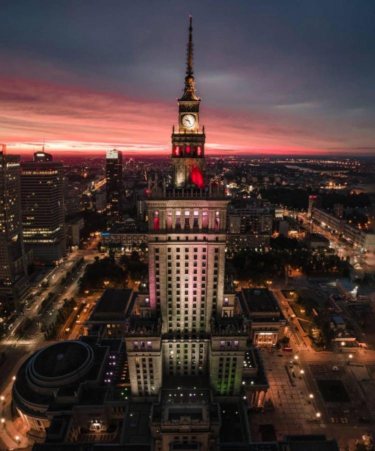 Gold 3 Metro X2 Wifi 300 Mbs 60'Tv Netflix Hbo Appletv+ Apartment Warsaw Ngoại thất bức ảnh